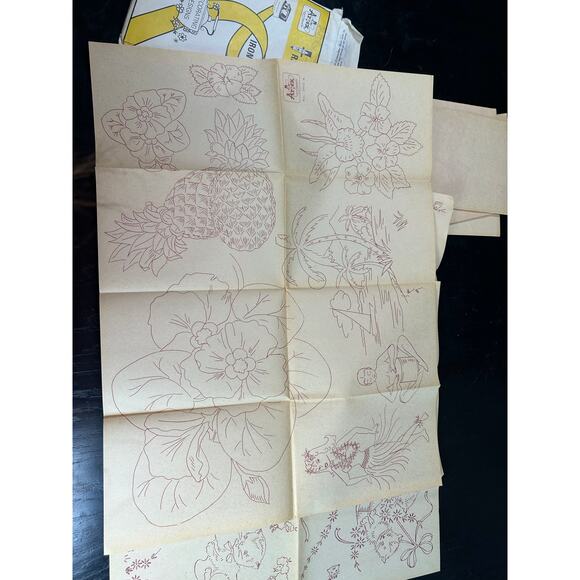 Artex- Vtg Decorators Pack Iron On Decorating Designs Transfers- No 2400- Used - Picture 6 of 6